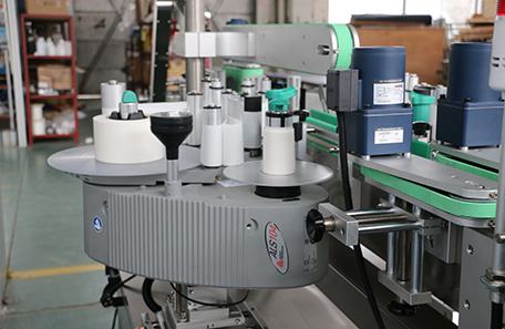 漱口水雙面貼標機