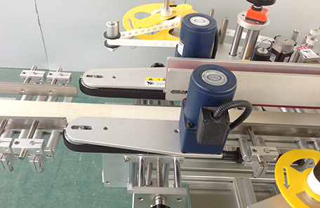 頂部雙封口貼標機