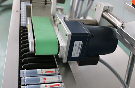 臥式安瓿瓶貼標(biāo)機(jī)