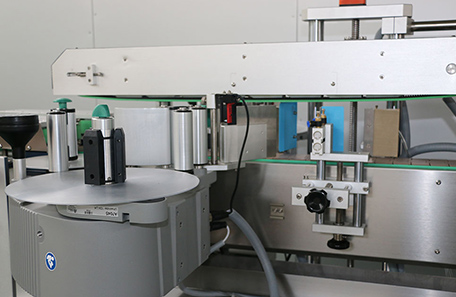 罐頭雙面貼標機_雙面貼標機價格