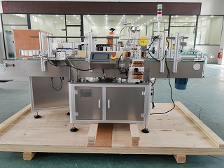 2025.9.12沙特圓瓶單標(biāo)定點(diǎn)不干膠貼標(biāo)機(jī)+轉(zhuǎn)盤1臺(tái)